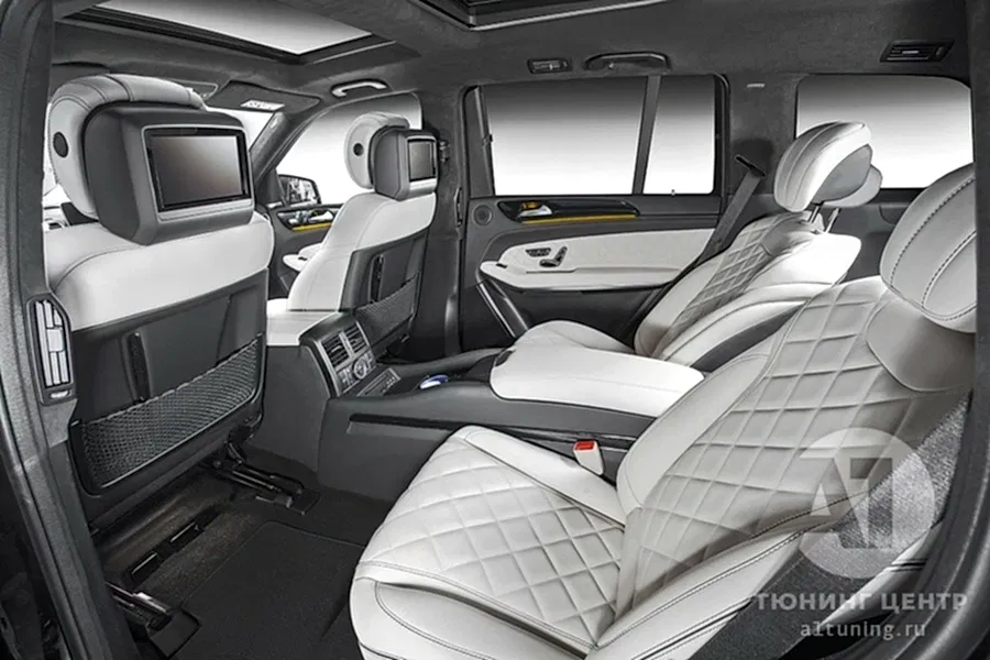 Салон Mercedes-Benz GLS. Фото 1