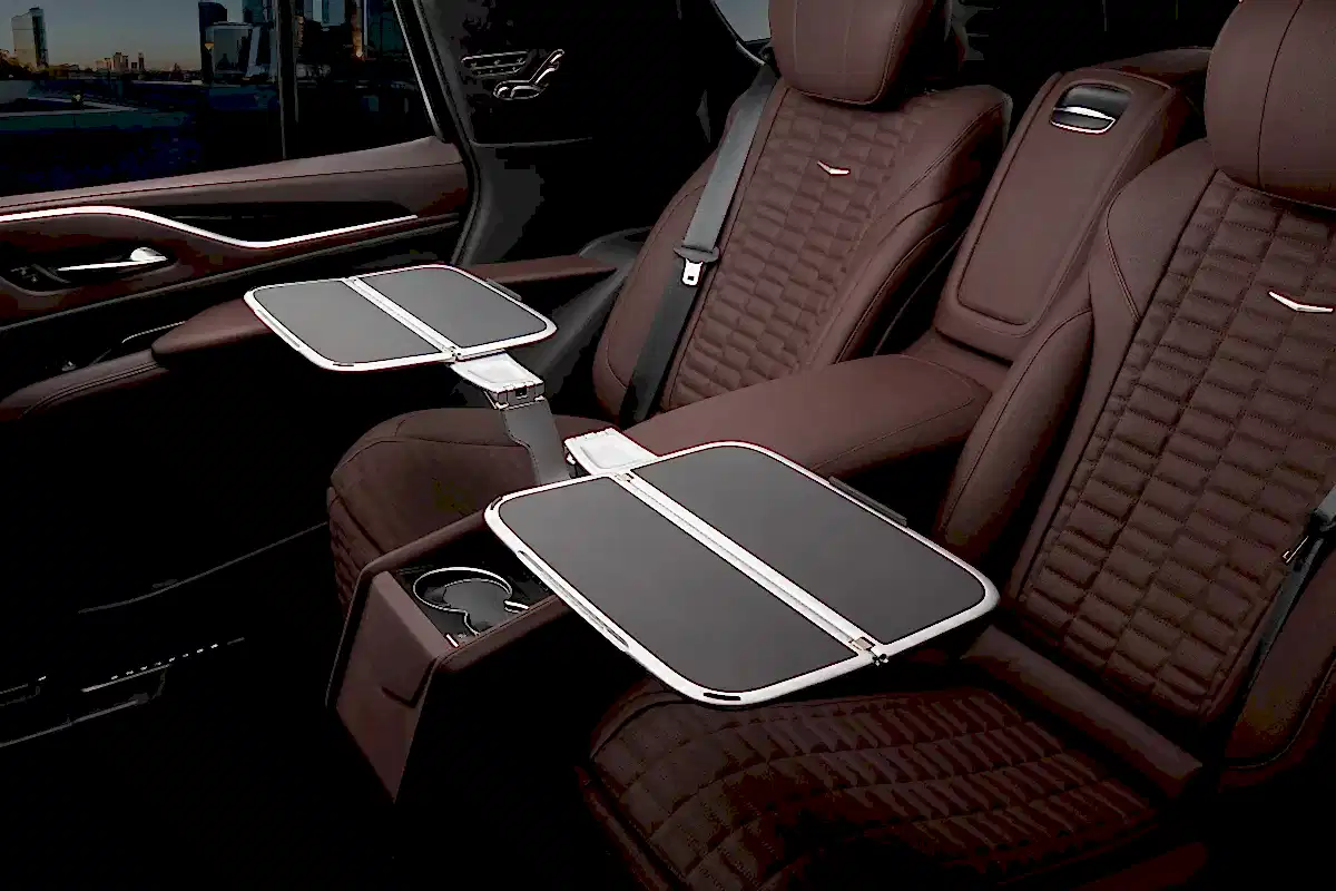 Раскладные столики Mercedes-Maybach