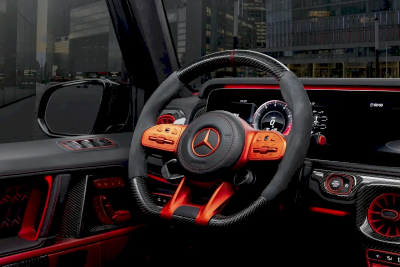 Mercedes-Benz BRABUS G900 Rocket Red&Black. Руль. Фото
