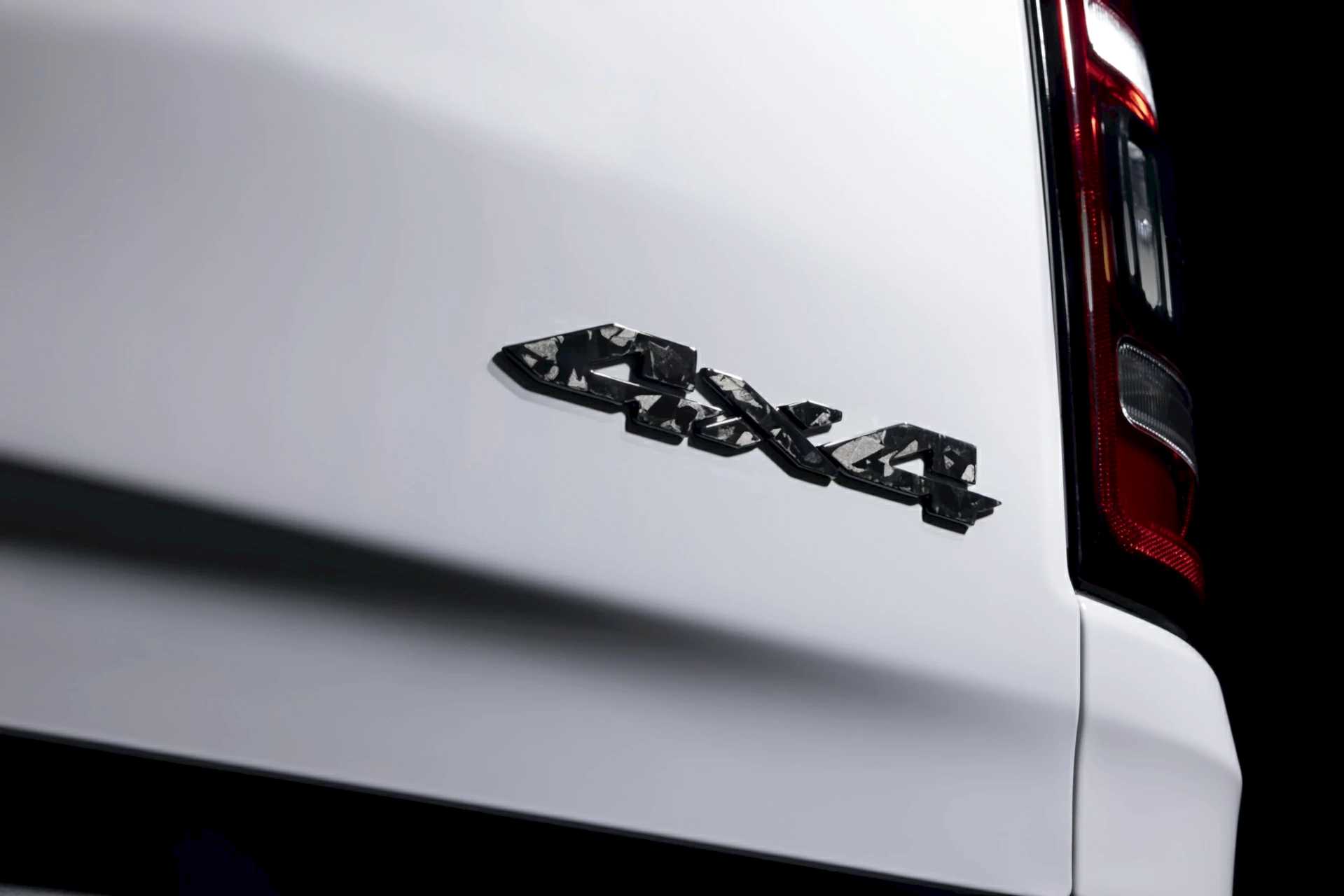 Тюнинг Dodge RAM TRX Carbon. Фото 8