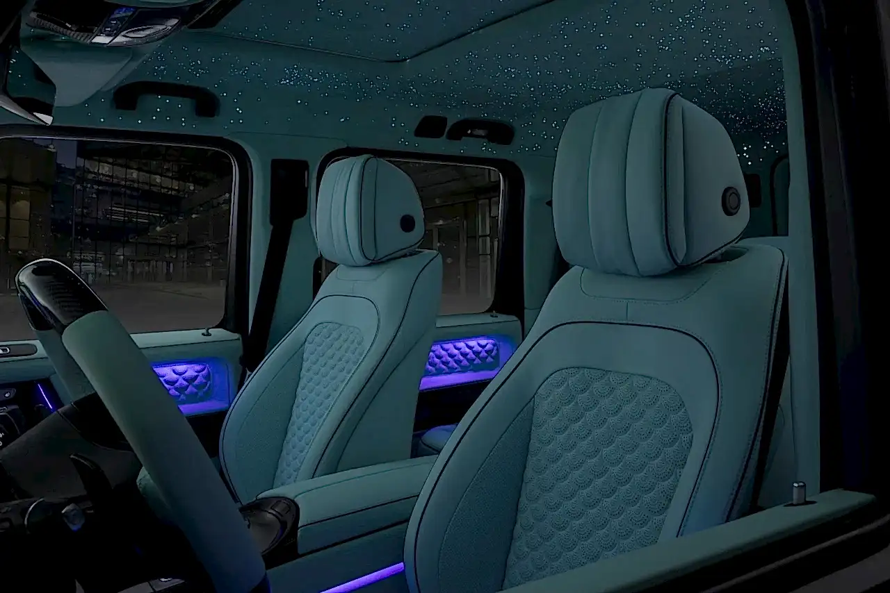 Mercedes-Benz BRABUS G900 Rocket Edition звездное небо. Фото