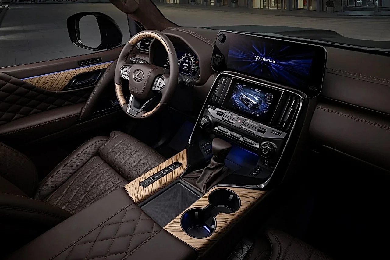 Lexus. Торпедо