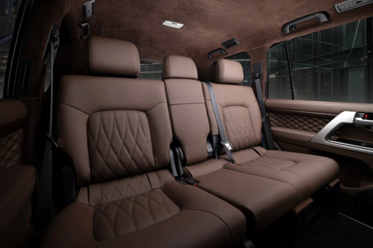 Сиденья для Toyota Land Cruiser 200 Series. Фото