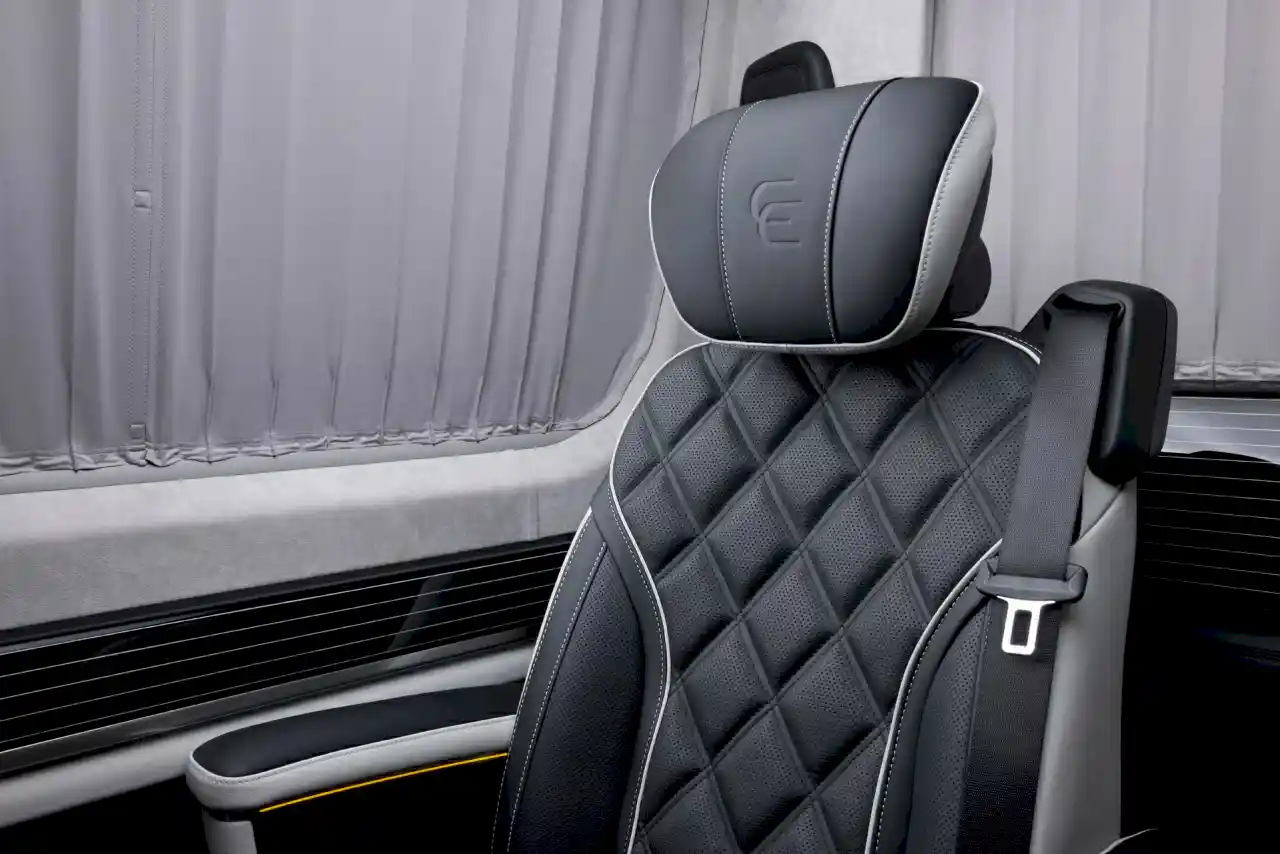 Сиденья для Mercedes-Benz Sprinter Business Jet. Фото