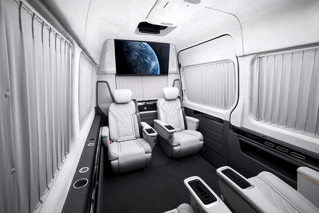 Салон Mercedes-Benz Sprinter Business Jet. Фото