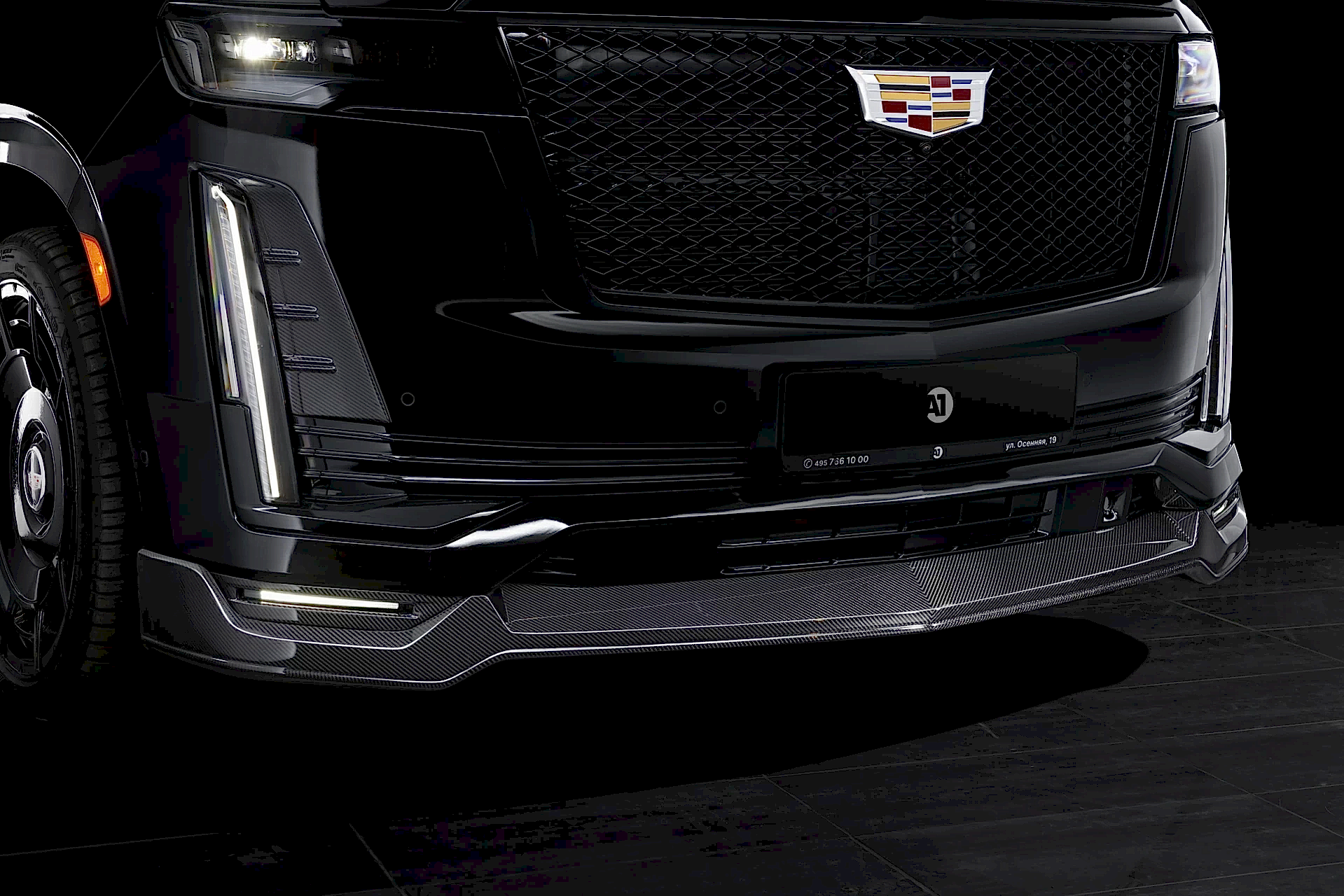 Cadillac Escalade Carbon. Бампер