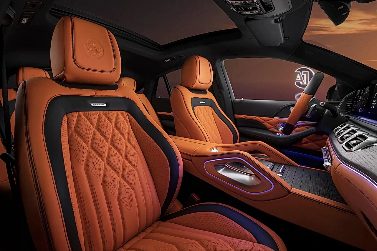 Салон Mercedes-Benz GLE. Фото 1