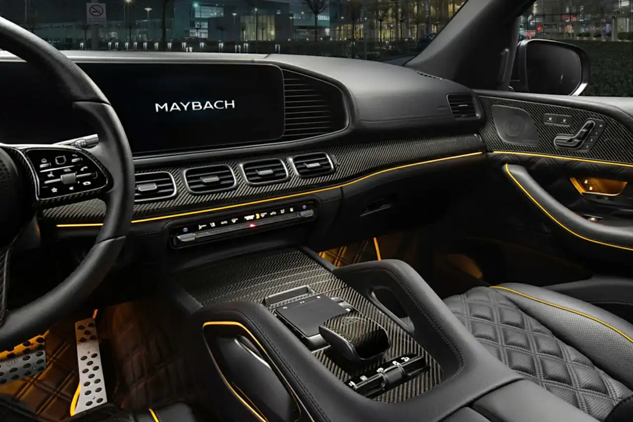 Mercedes-Benz GLS Maybach Brabus. Торпедо. Фото 3