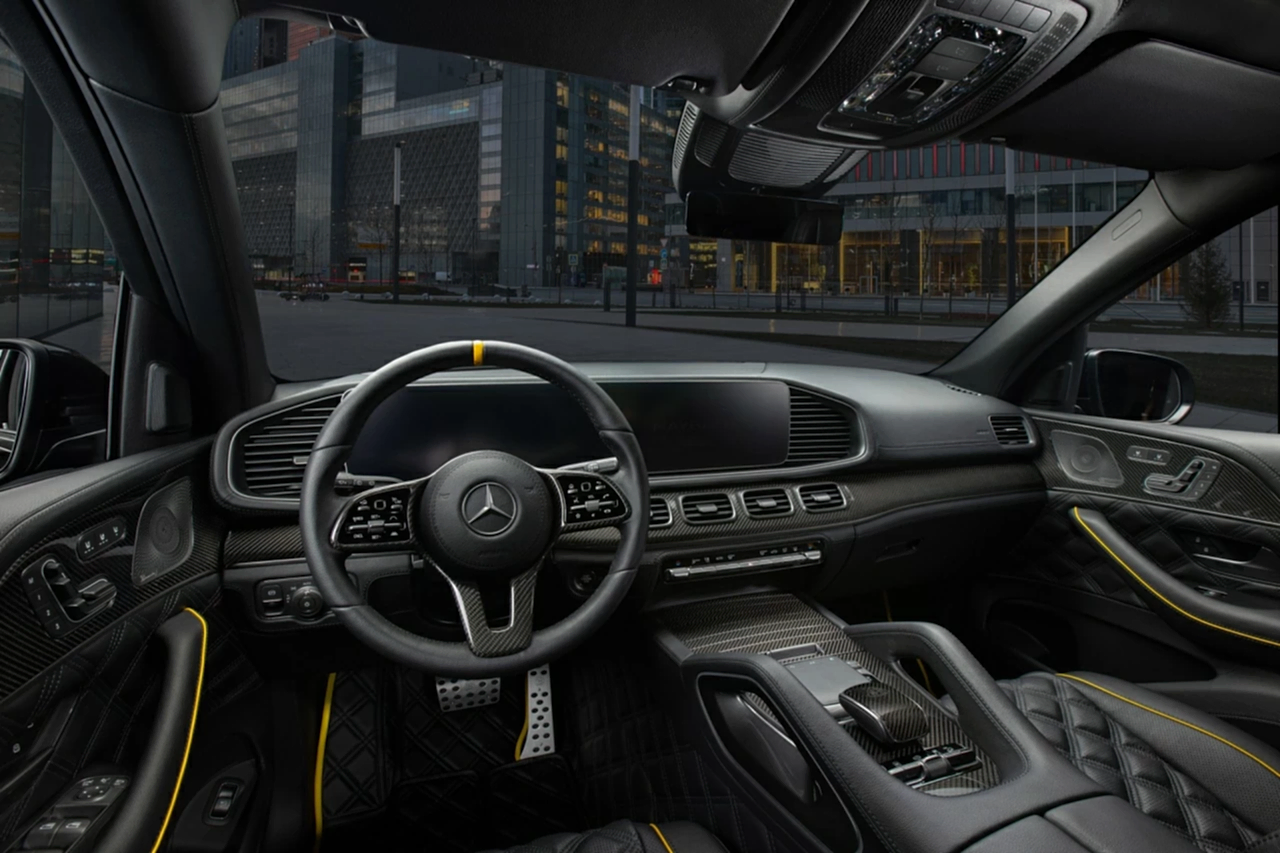 Mercedes-Benz GLS Maybach Brabus. Торпедо. Фото