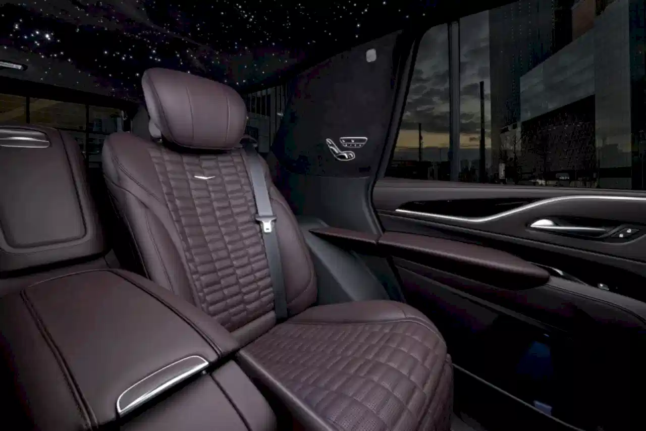 Сиденья для Cadillac Escalade Ultima. Фото